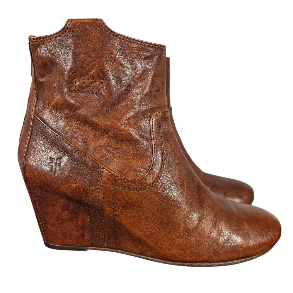 Frye‎ Carson Hidden Wedge Bootie Womens 7.5 Cognac Leather Western Cowgirl Ankle